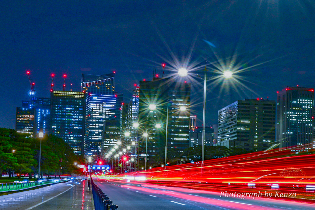 皇居外苑・光跡