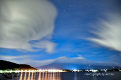 巨大吊るし雲～河口湖・円形ホール～