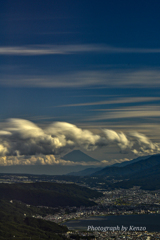 壮大な眺め・富士山と雲～高ボッチ～