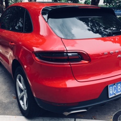 《彩色鲜艳的车》印象的な車を撮って見た