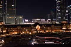 東京駅の夜