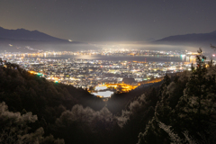 霧氷の森の向こう側