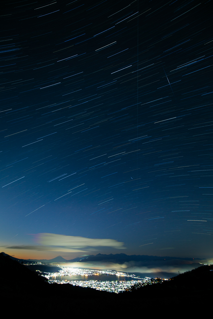 星降る夜明け