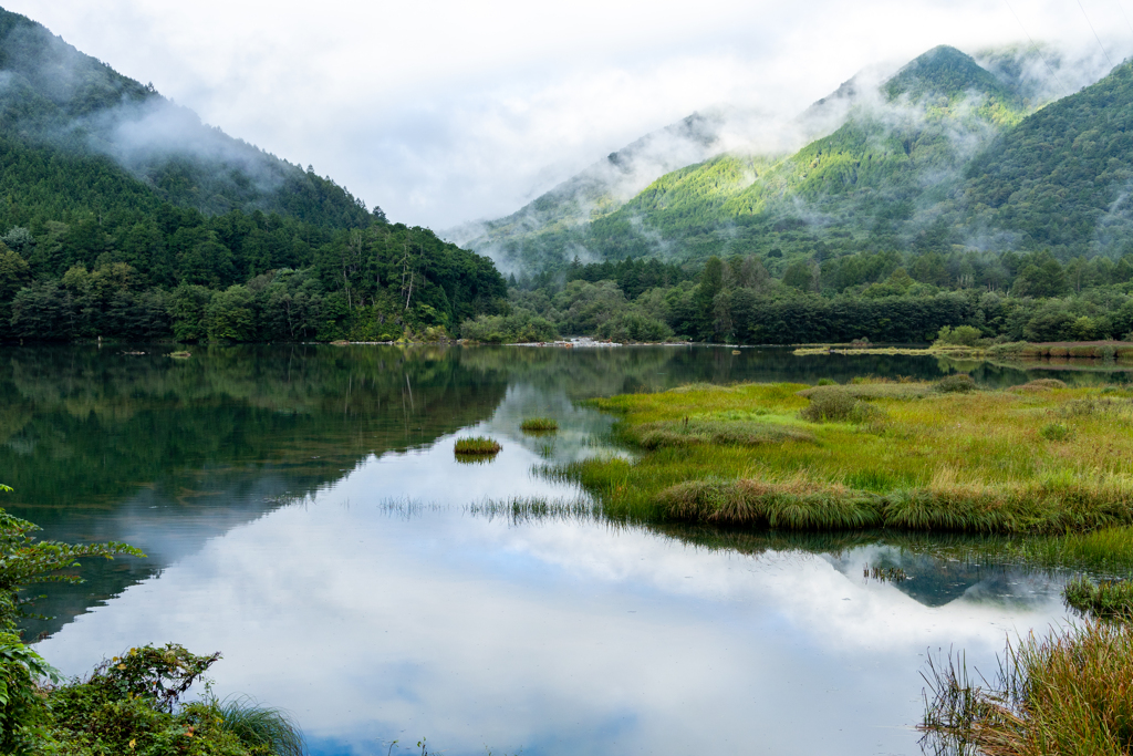 夏の終りの水辺