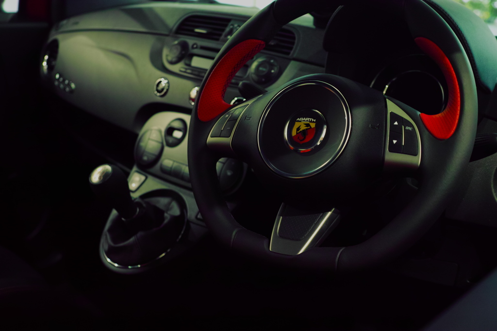 FIATディーラーにて