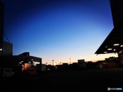 夜が降りてくる