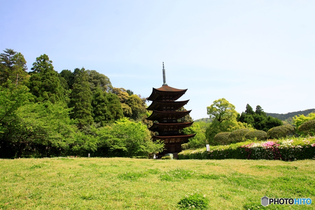 草原の五重塔