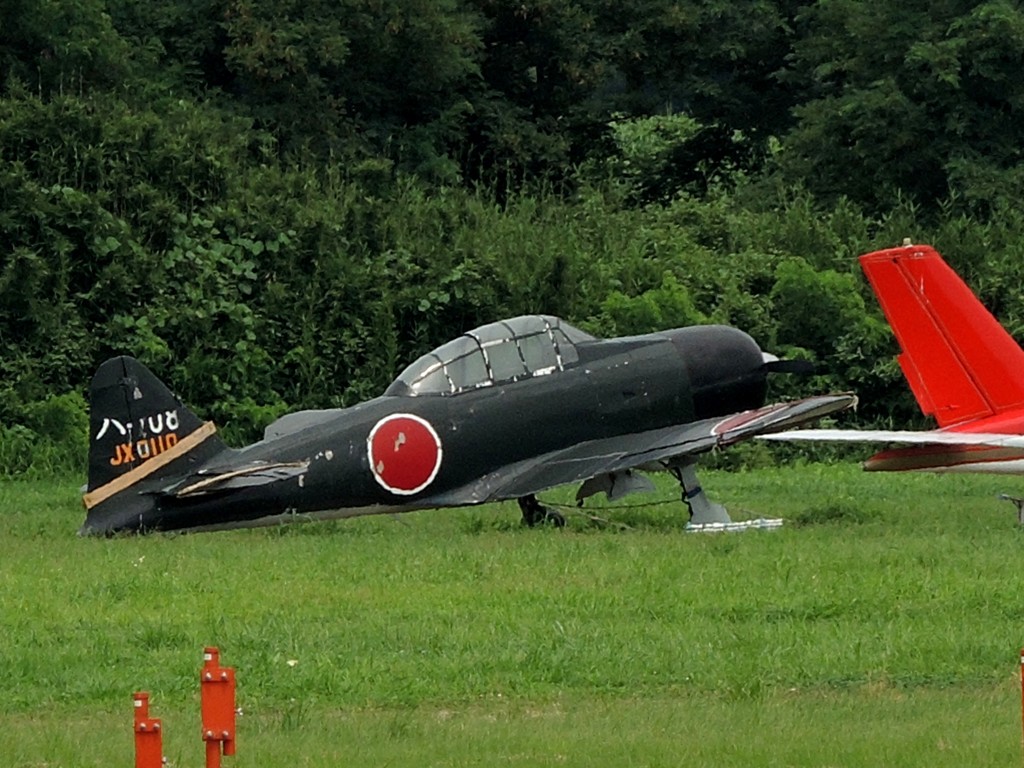 ゼロ戦っぽい飛行機