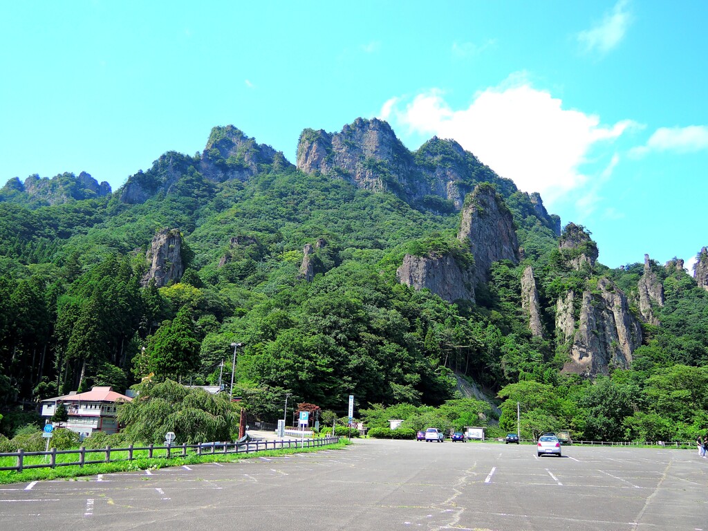 妙義山