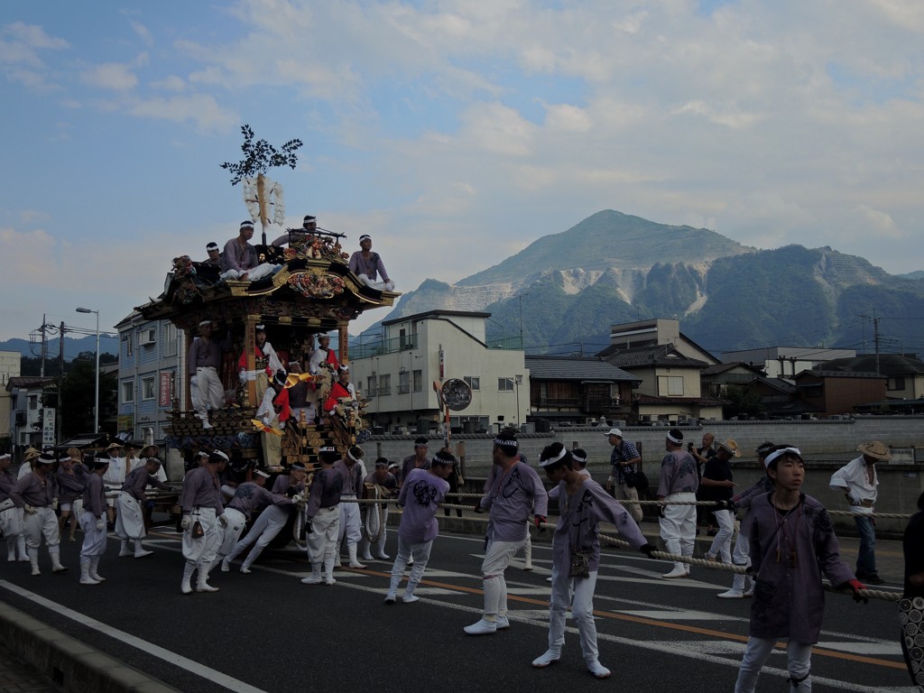 山車と武甲山