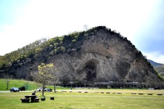 岩鼻