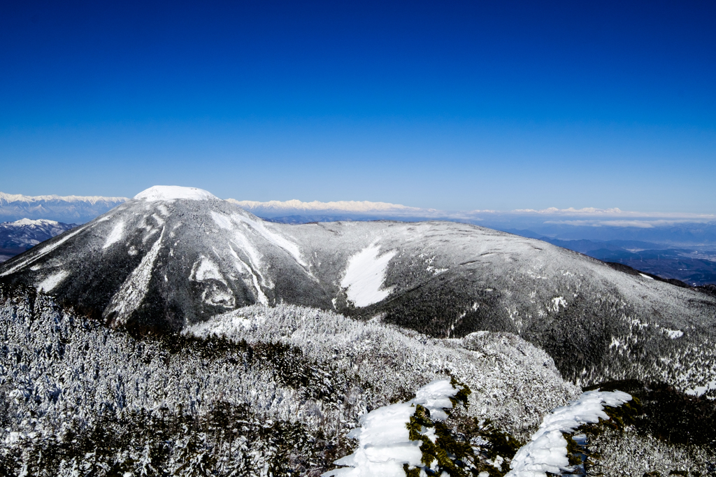 蓼科山全景