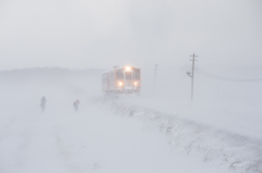 雪にもマケズ
