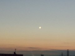 明け方空
