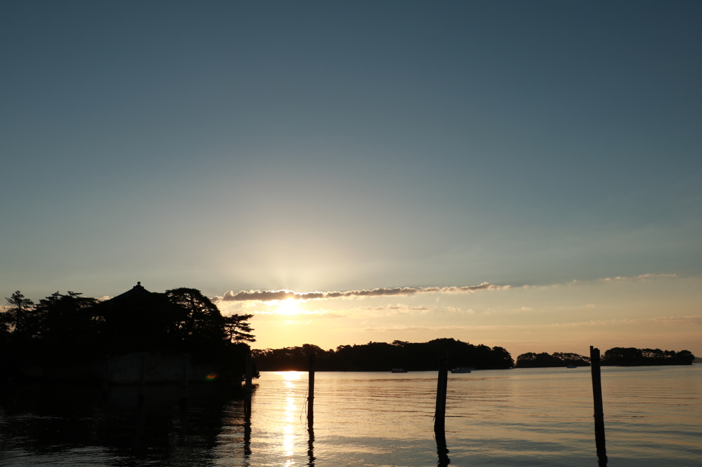 五大堂のシルエット