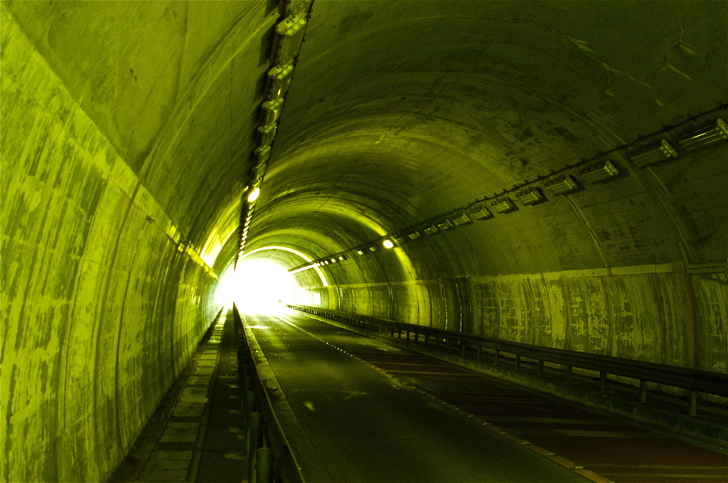 観音崎トンネル