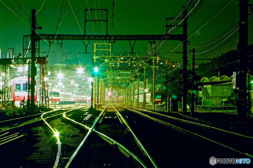 夜の操車場