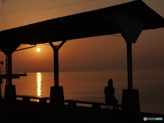 夕日駅