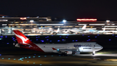 Midnight 747 oneworld QANTAS