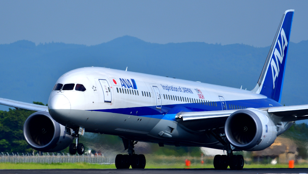 787-9"TOMODACHI" TakeOff !!!