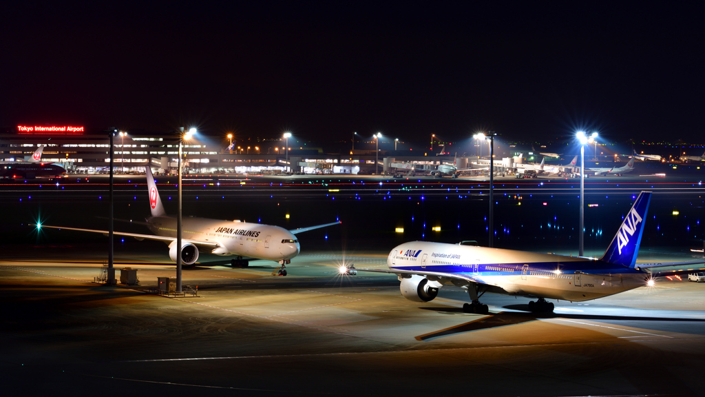 Night 777&777 in HND 