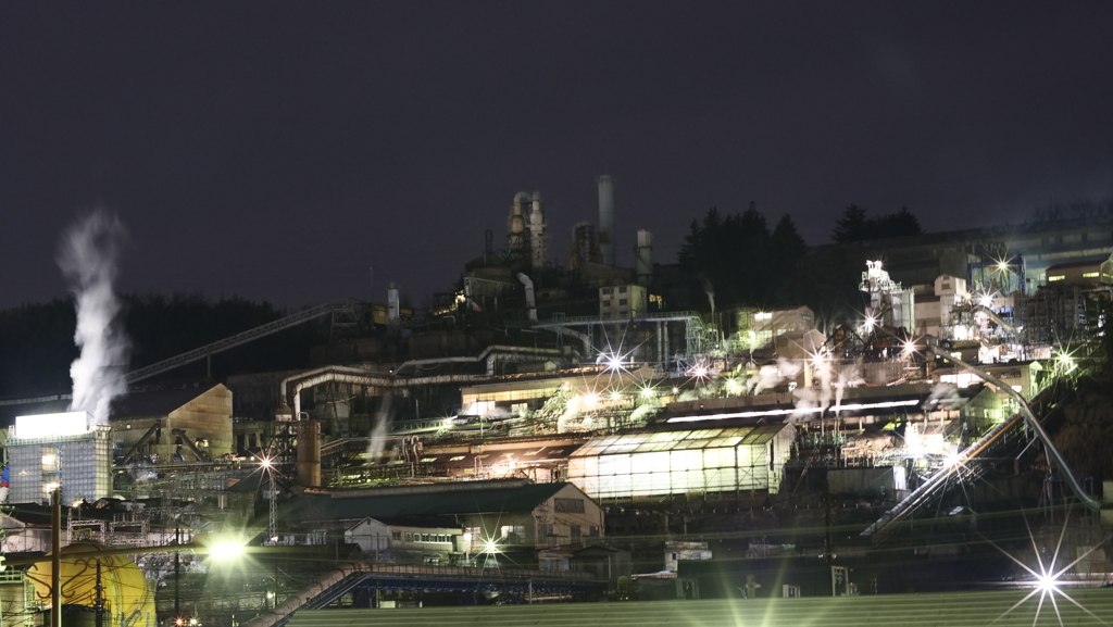 東邦亜鉛の夜景