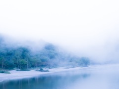 霧の小沼