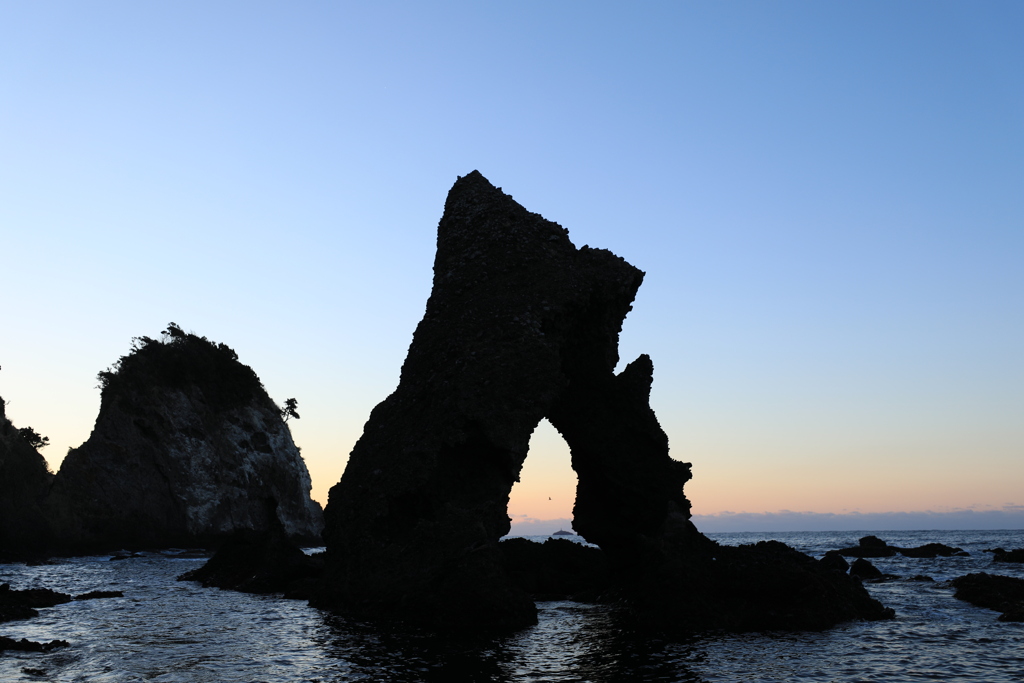 エビ穴の夜明け