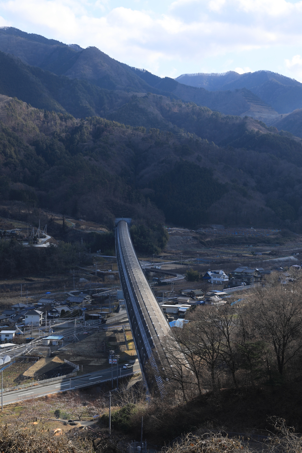 山村を貫く・Ⅱ