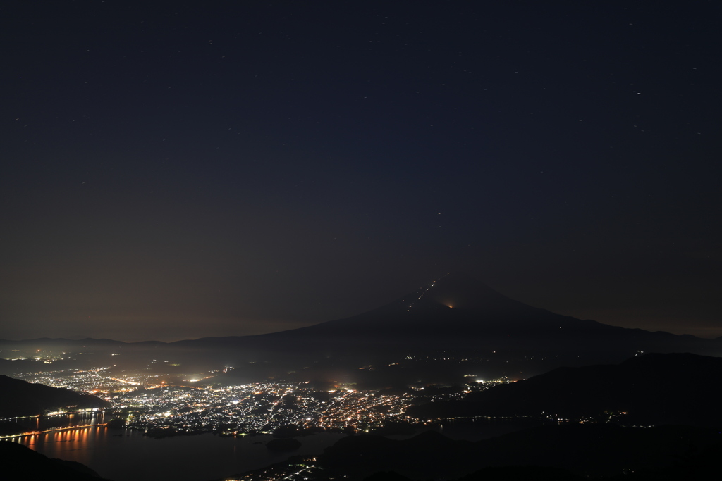 登山灯と夏富士