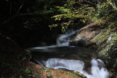 秋の西沢渓谷（三重の滝）