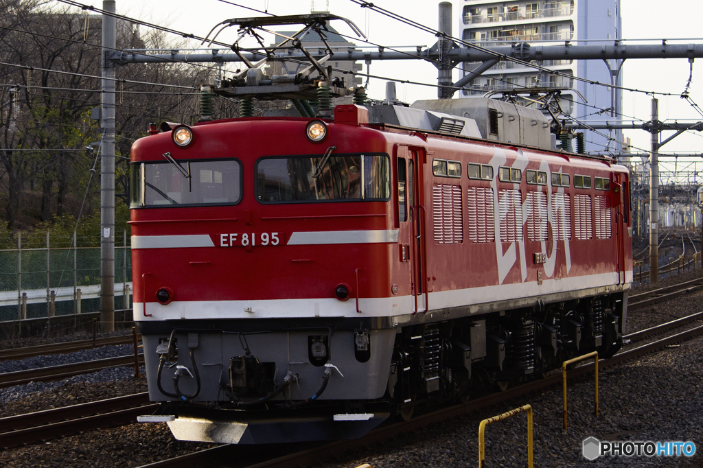 2016/03/08/EF81-95による黒磯試単① 川口駅にて