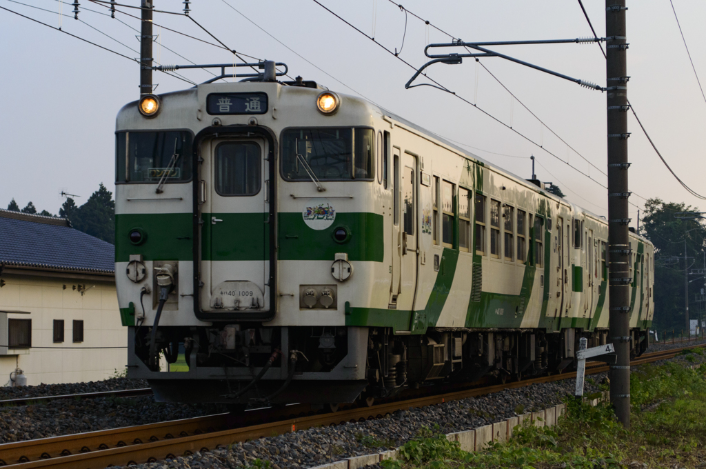 2015/08/03/烏山線キハ40系　第二白沢街道踏切にて