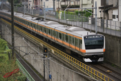 2016/09/04/E233系各駅停車② 戸倉橋にて
