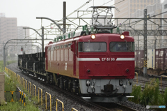 2015/08/26/EF81-98による宇都宮配給 さいたま新都心駅にて