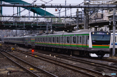 2016/03/06/E233系3000番台上野東京ライン 大宮駅にて