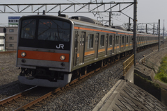 205系M32編成 吉川駅にて