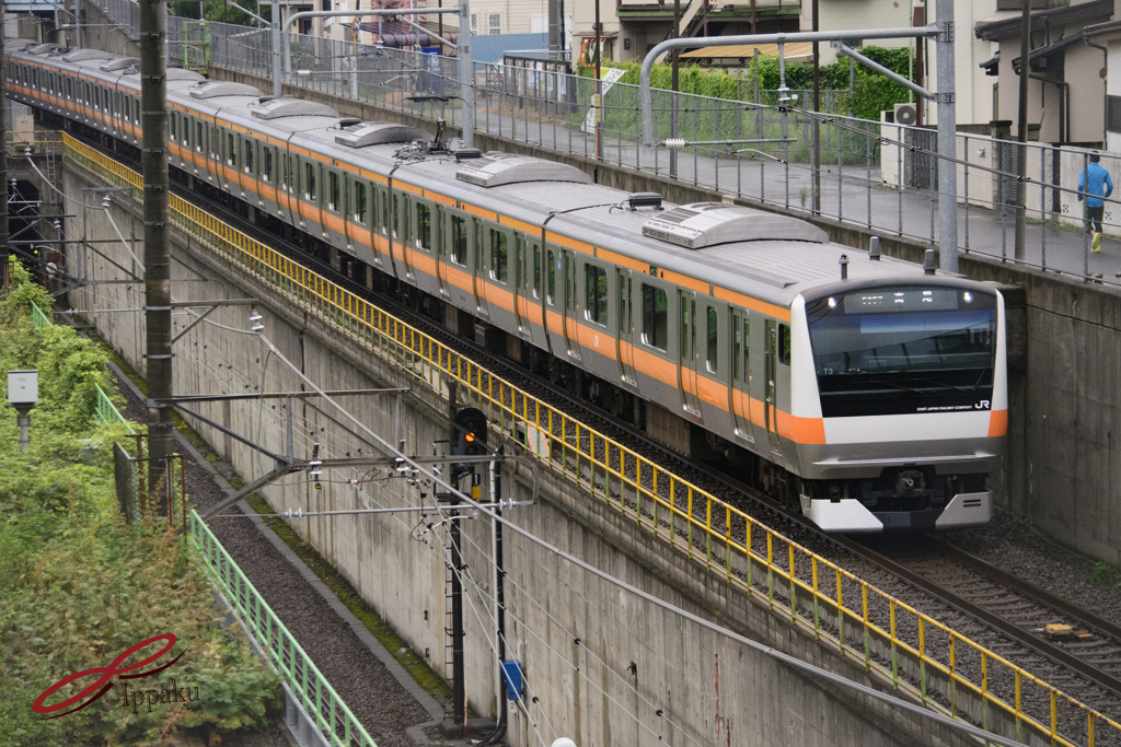 2016/09/04/E233系各駅停車③ 戸倉橋にて