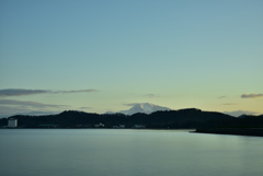 琵琶湖と伊吹山