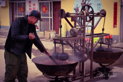 旅の記憶　～中国　小さな村のごま油作り～