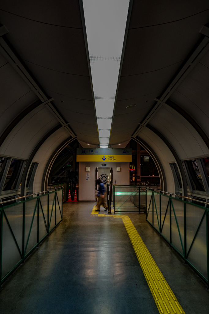 トンネル