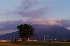 夕日に染まる