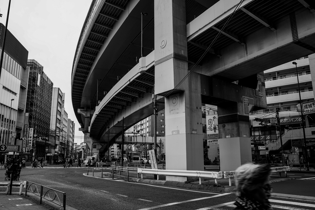 三軒茶屋モノクローム