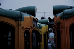 雨の車庫