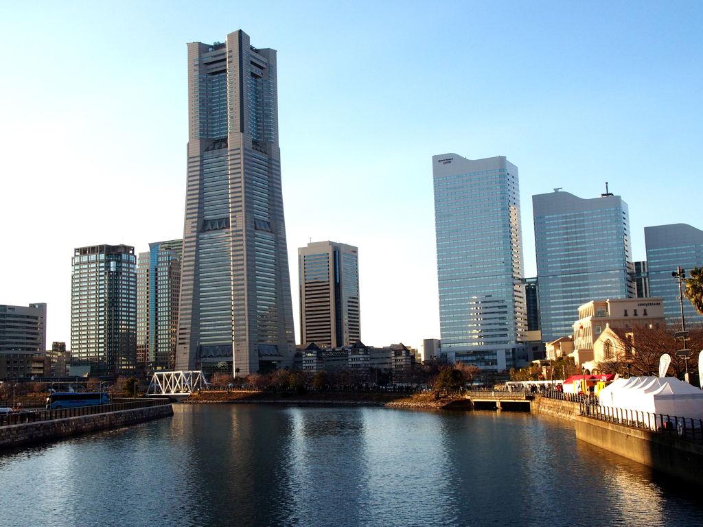 横浜