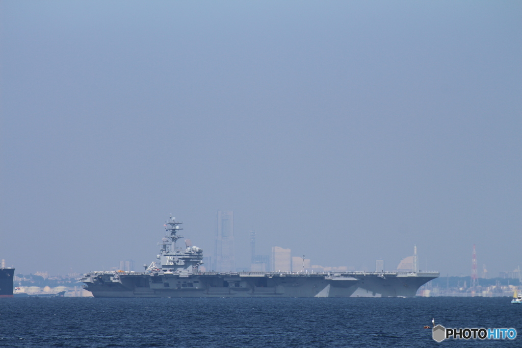 レーガン出港　