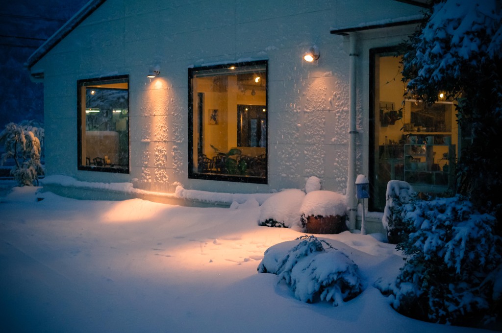雪の湘南レストラン