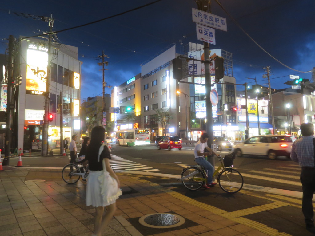 JR奈良駅前2017_01