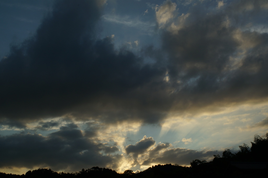 今日の空