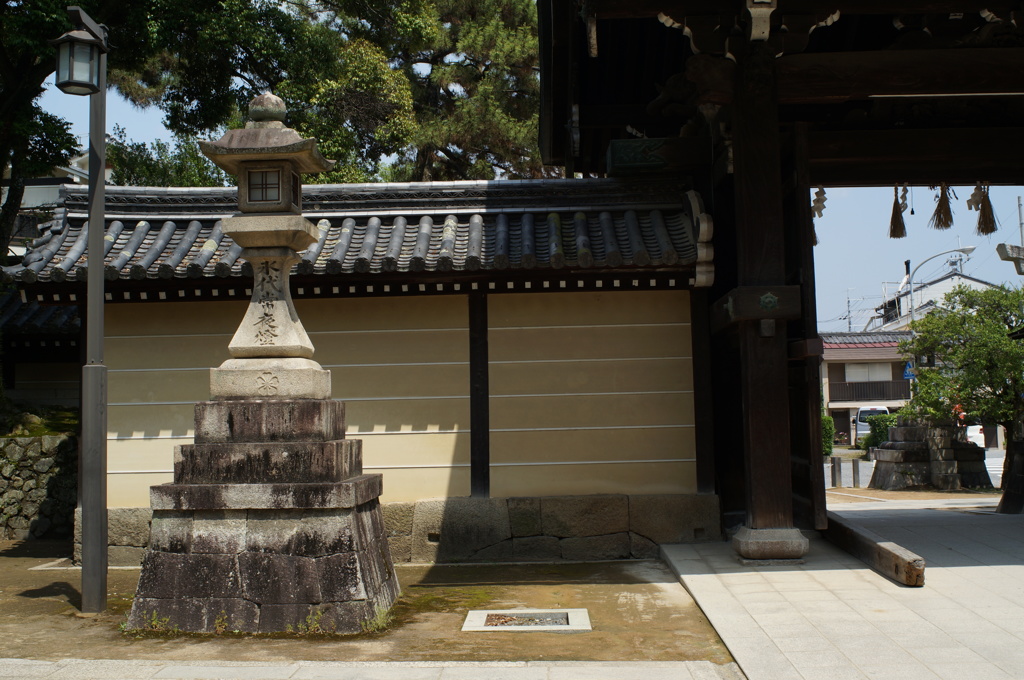 東門